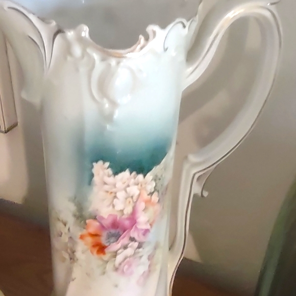 Antique hand painted Limoges pitcher,  collectors piece - Picture 1 of 12